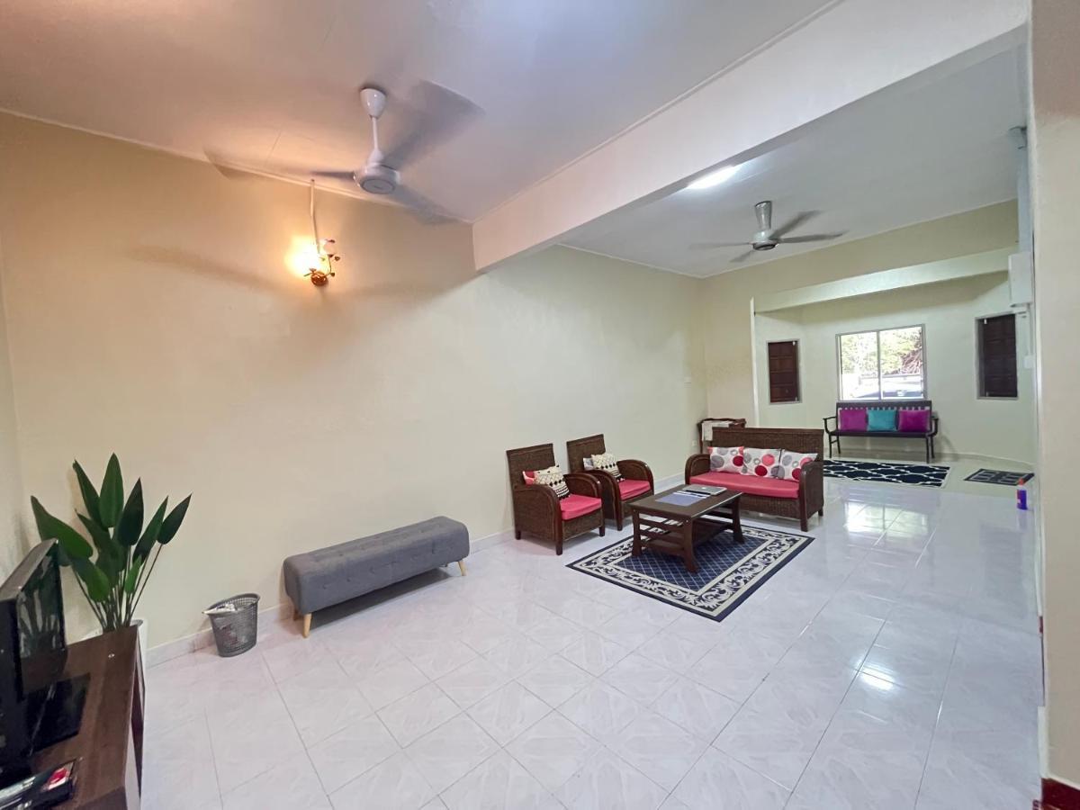 Ahza My Homestay Kemaman Chukai Eksteriør billede